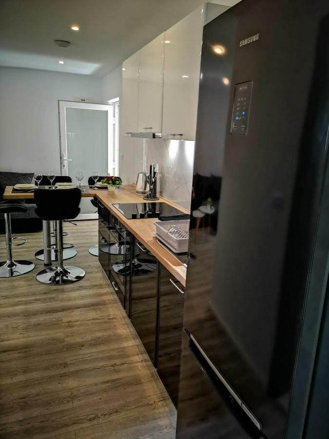 Apartment Skavo Baška Voda Exterior foto
